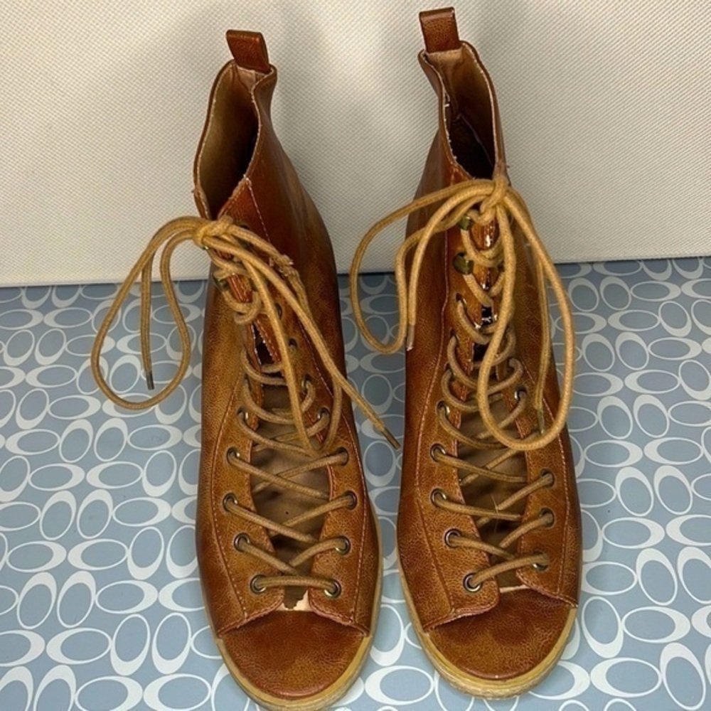 Deen & Ozzy Chunky-heel,‎ Open-toe, Lace-up Booties 8.5 - Picture 2 of 9